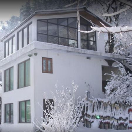 Xra Cottage Joshīmath Esterno foto